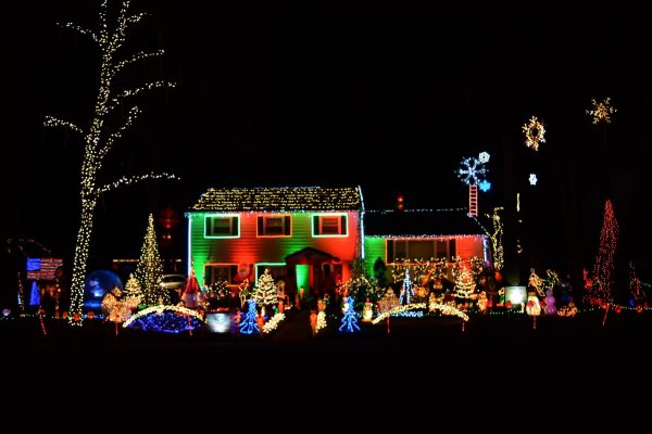 MacCary Christmas Holiday Light Show In Central NJ