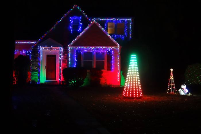 Neely Christmas Lights Christmas Light Display In Roselle NJ