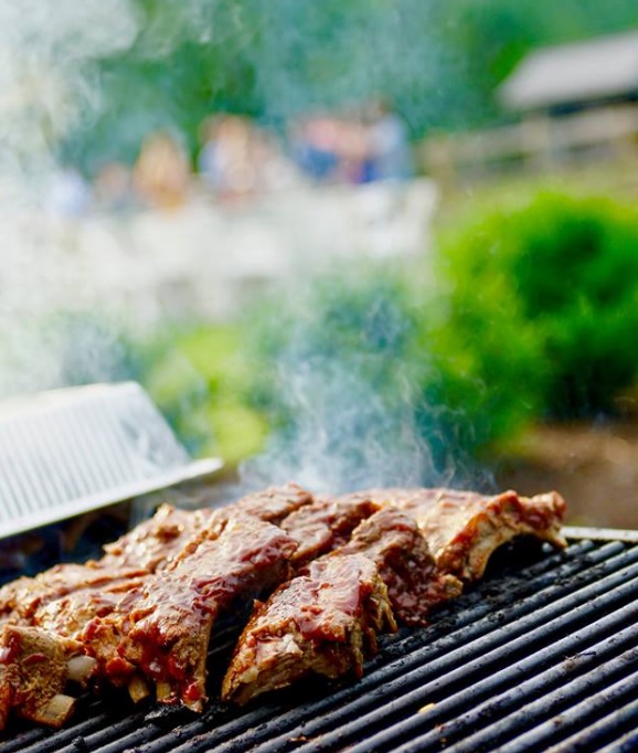 Grilling at Woolverton Inn B&B in Stockton, NJ